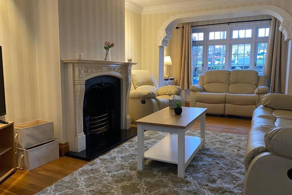 Comfy Home- Coley Park Ρίντινγκ Εξωτερικό φωτογραφία