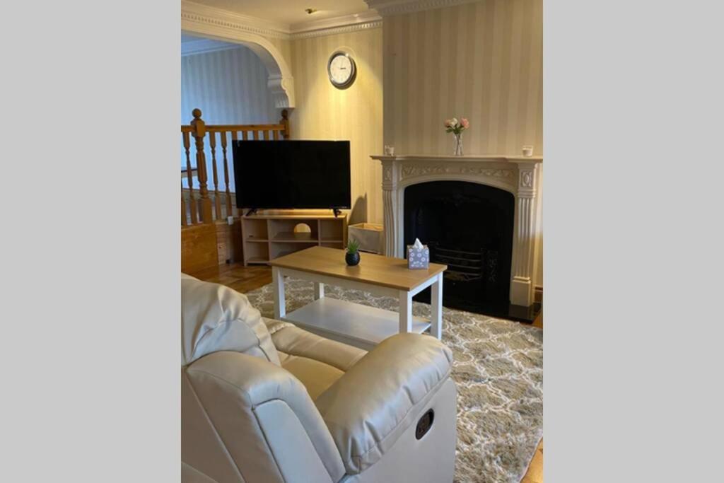 Comfy Home- Coley Park Ρίντινγκ Εξωτερικό φωτογραφία
