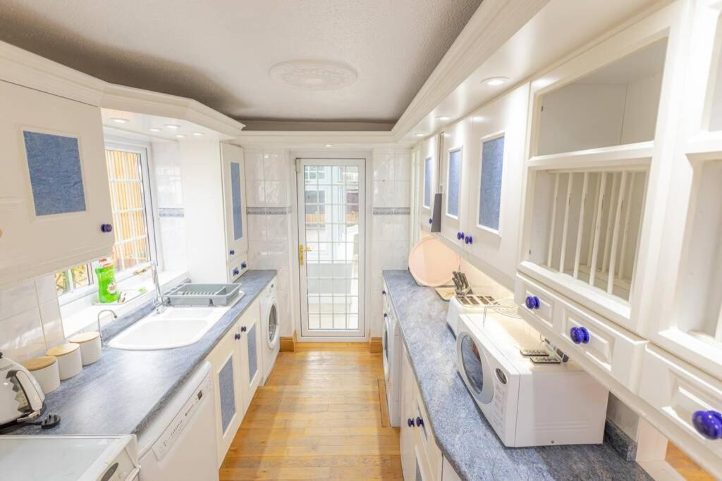 Comfy Home- Coley Park Ρίντινγκ Εξωτερικό φωτογραφία
